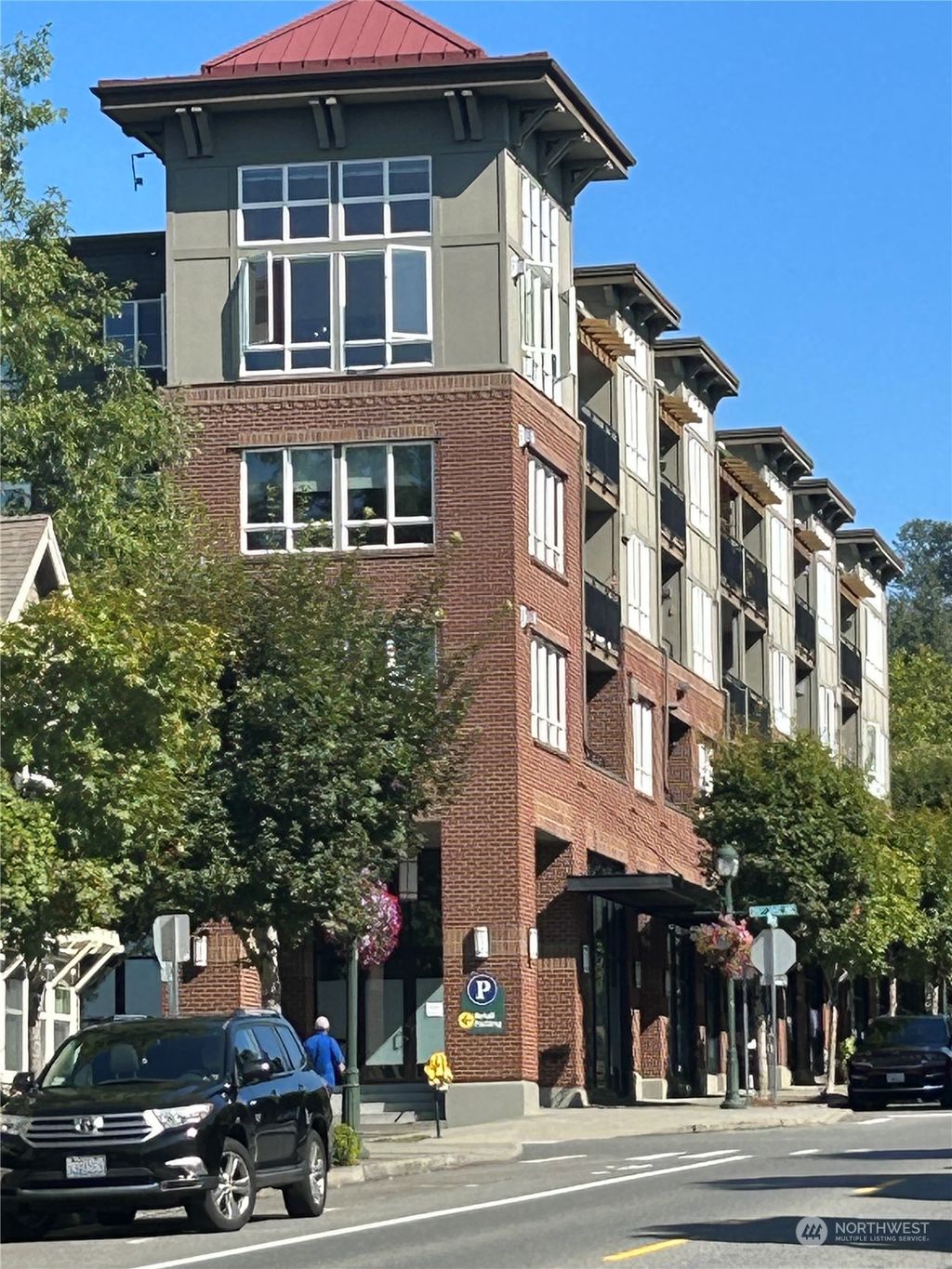 Photo of 1880 NE 25th Place NE #412, Issaquah, WA 98029 (MLS # 2164280)