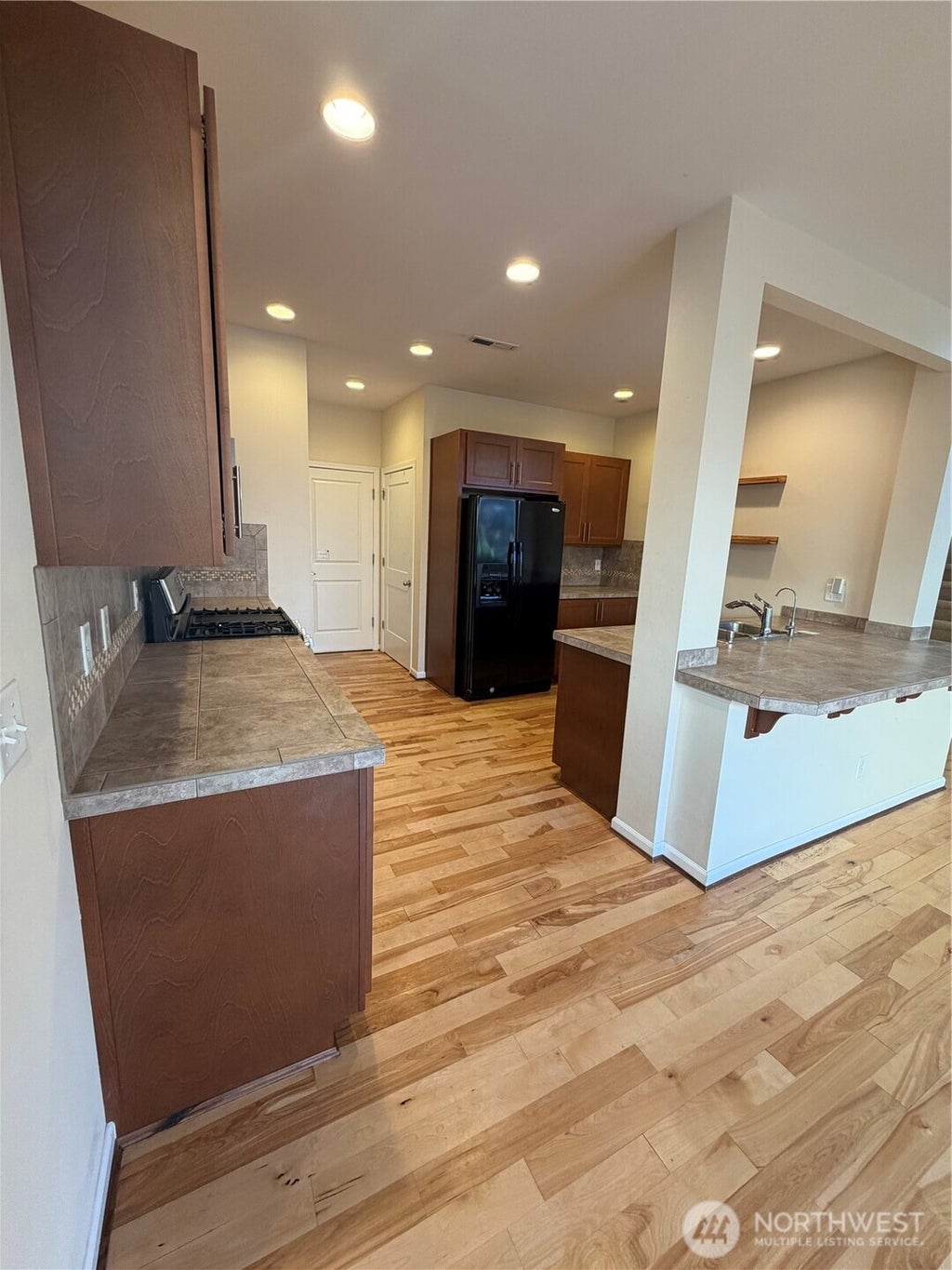 Photo of 27337 214* Terrace SE, Maple Valley, WA 98038 (MLS # 2591868)