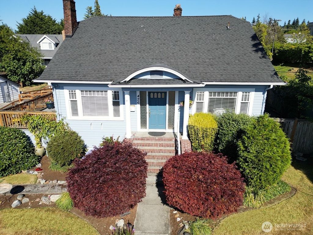 Photo of 426 4th Avenue N, Edmonds, WA 98020 (MLS # 2408281)