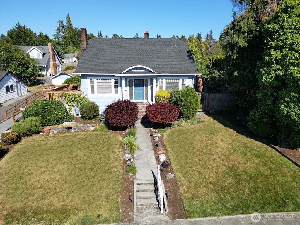 Photo of 426 4th Avenue N, Edmonds, WA 98020 (MLS # 2408281)