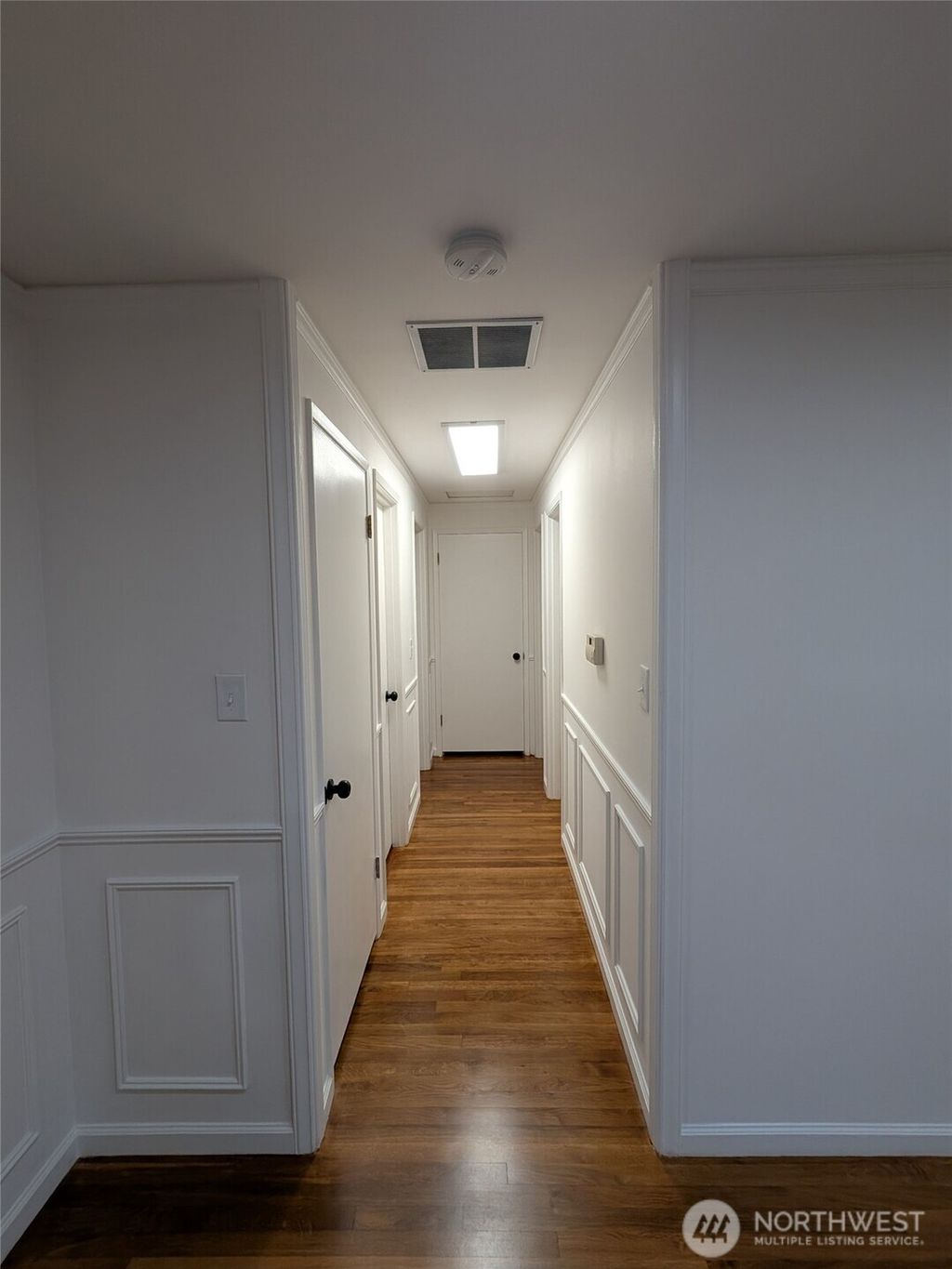 Photo of 16507 NE 27th Place, Bellevue, WA 98008 (MLS # 2467113)