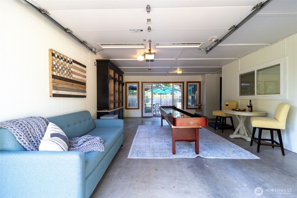 Photo of 1424 Bryant Avenue, Walla Walla, WA 99362 (MLS # 2459193)