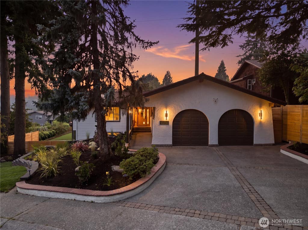 Photo of 13750 SE 23rd Lane, Bellevue, WA 98005 (MLS # 2564934)