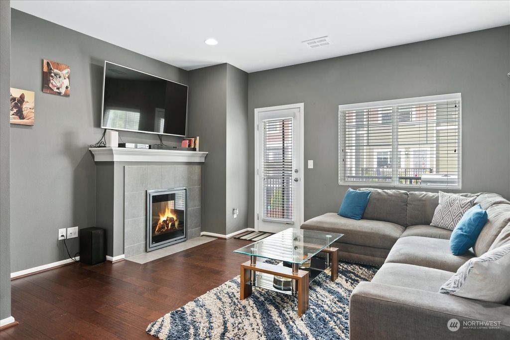 Photo of 3331 31st Drive, Everett, WA 98201 (MLS # 2074792)