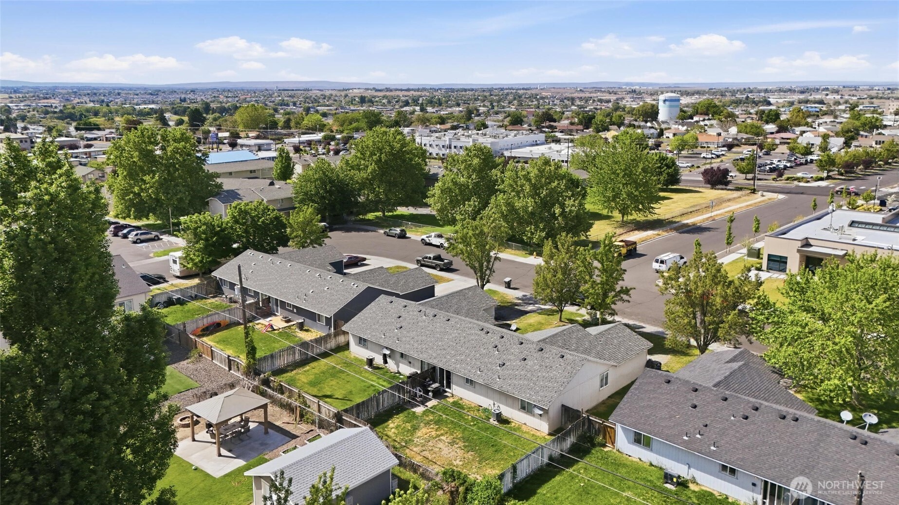 905 Ball Court