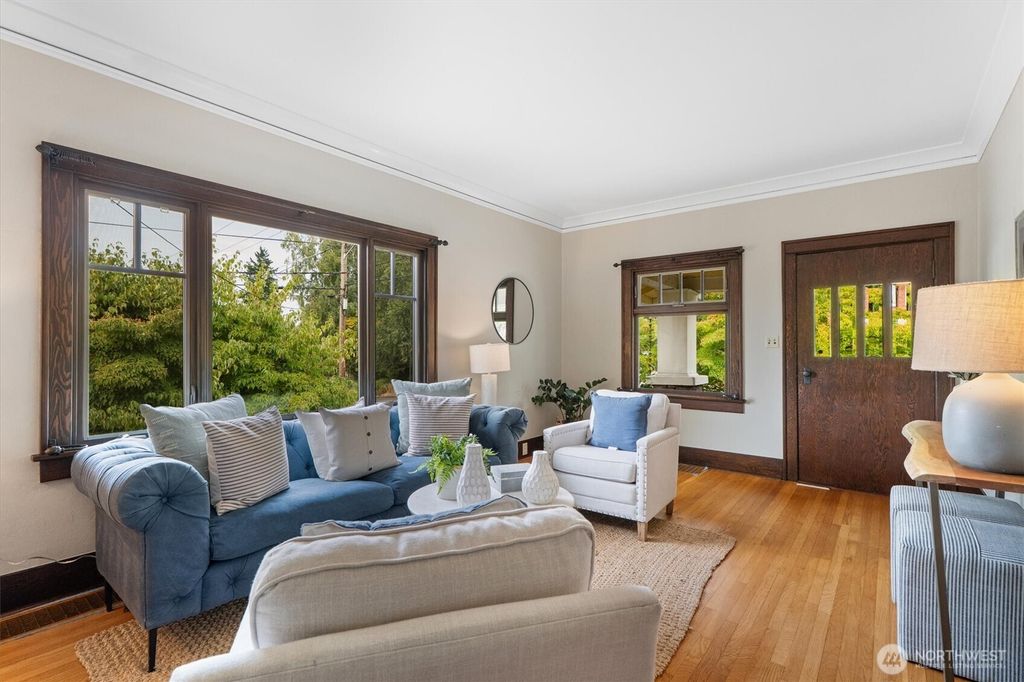 Photo of 1603 NE 70th Street, Seattle, WA 98115 (MLS # 2423739)