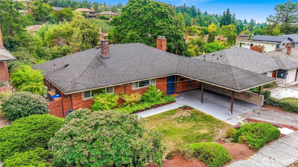 Photo of 4009 SW Trenton Street, Seattle, WA 98136 (MLS # 2433725)