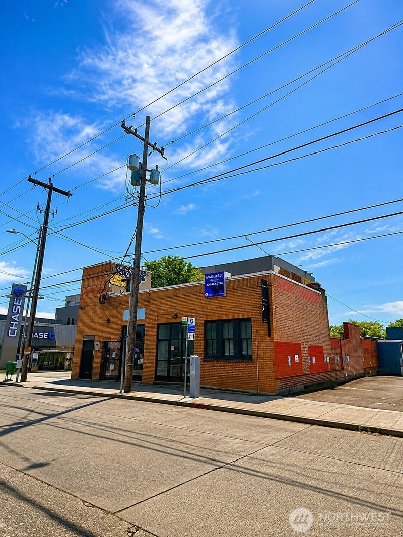 2220 NW Market Street