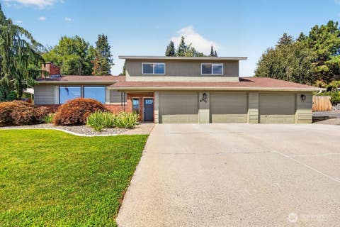 Photo of 1607 Horselake Road, Wenatchee, WA 98801 (MLS # 2561292)