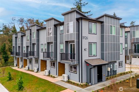 Photo of 1926 S Washington Street #B206, Tacoma, WA 98405 (MLS # 2457465)