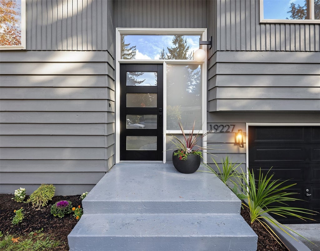 Photo of 19227 49th Avenue W, Lynnwood, WA 98036 (MLS # 2599637)