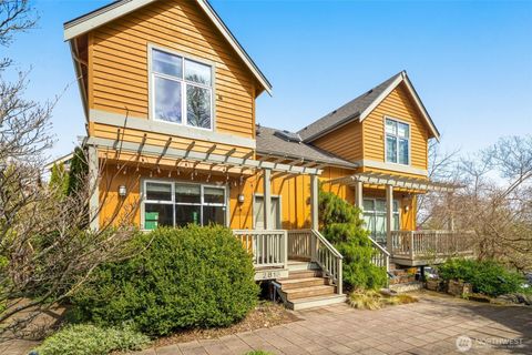 Photo of 2815 24th Avenue S, Seattle, WA 98144 (MLS # 2479558)