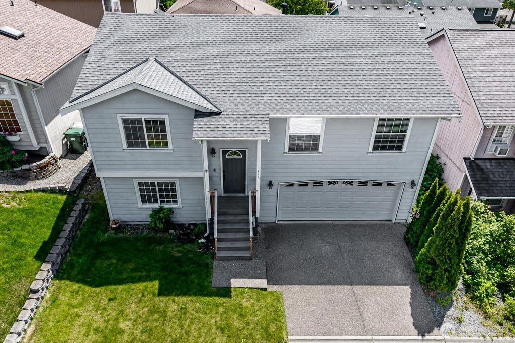 Photo of 1416 200th Street Ct E, Spanaway, WA 98387 (MLS # 2525933)