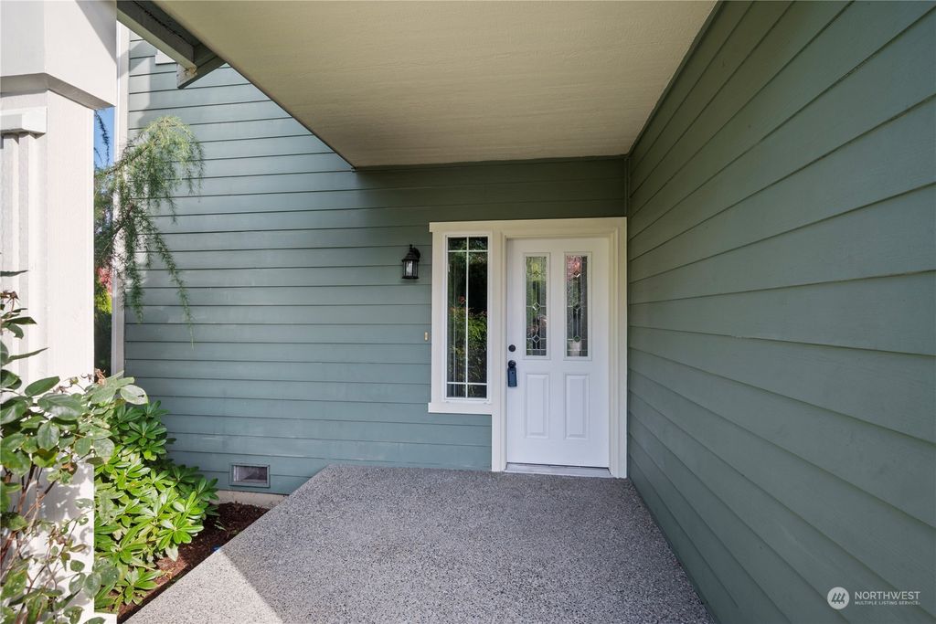 Photo of 14207 14th Avenue W, Lynnwood, WA 98087 (MLS # 2167176)