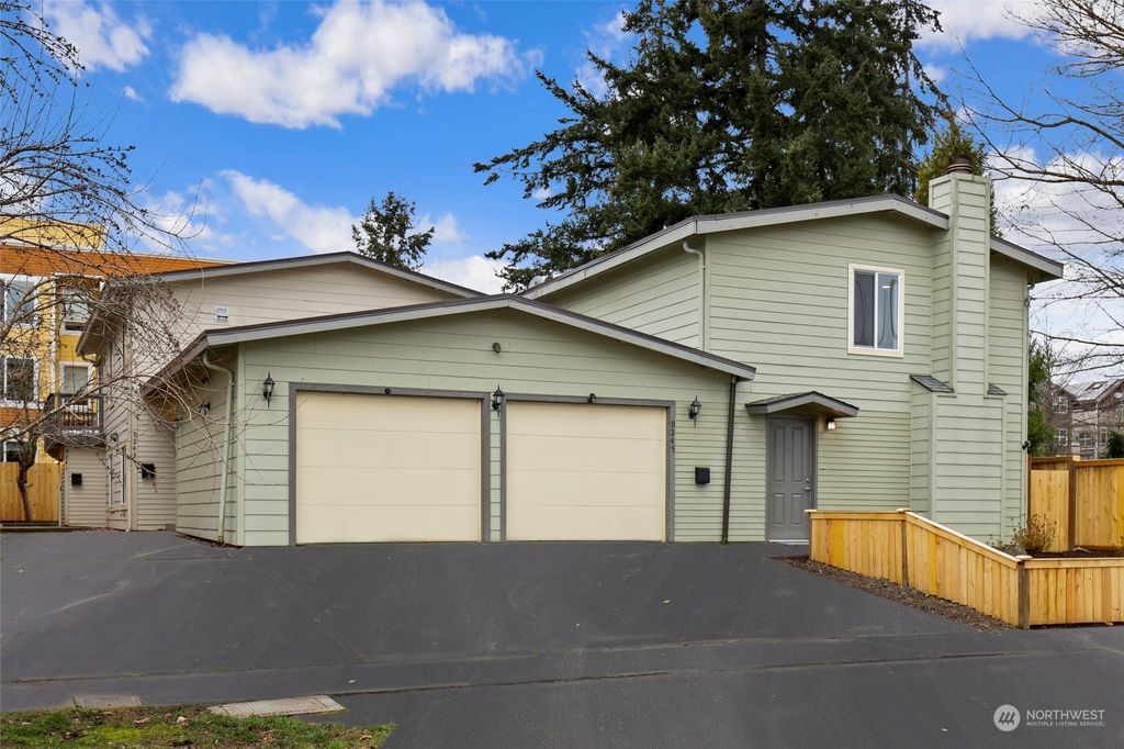 Photo of 9241 Woodlawn Avenue N, Seattle, WA 98103 (MLS # 2039349)