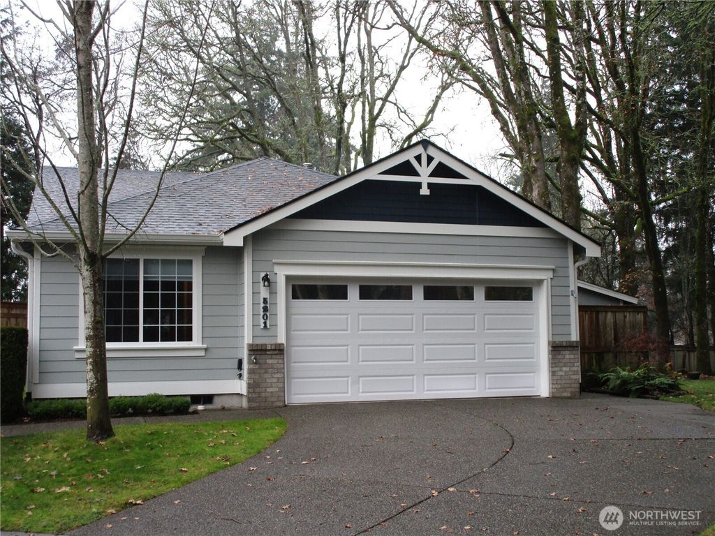 Photo of 5201 Ivy Hill Lane SE, Lacey, WA 98513 (MLS # 2459363)