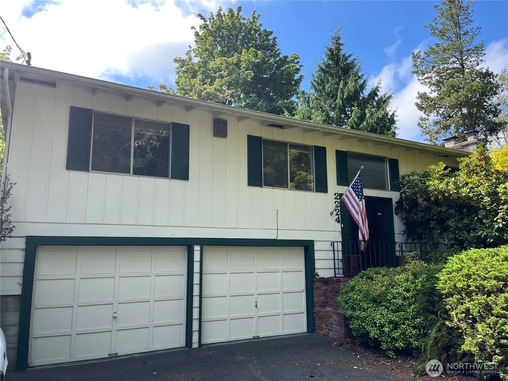 Photo of 2224 177th Place SW, Lynnwood, WA 98037 (MLS # 2434498)