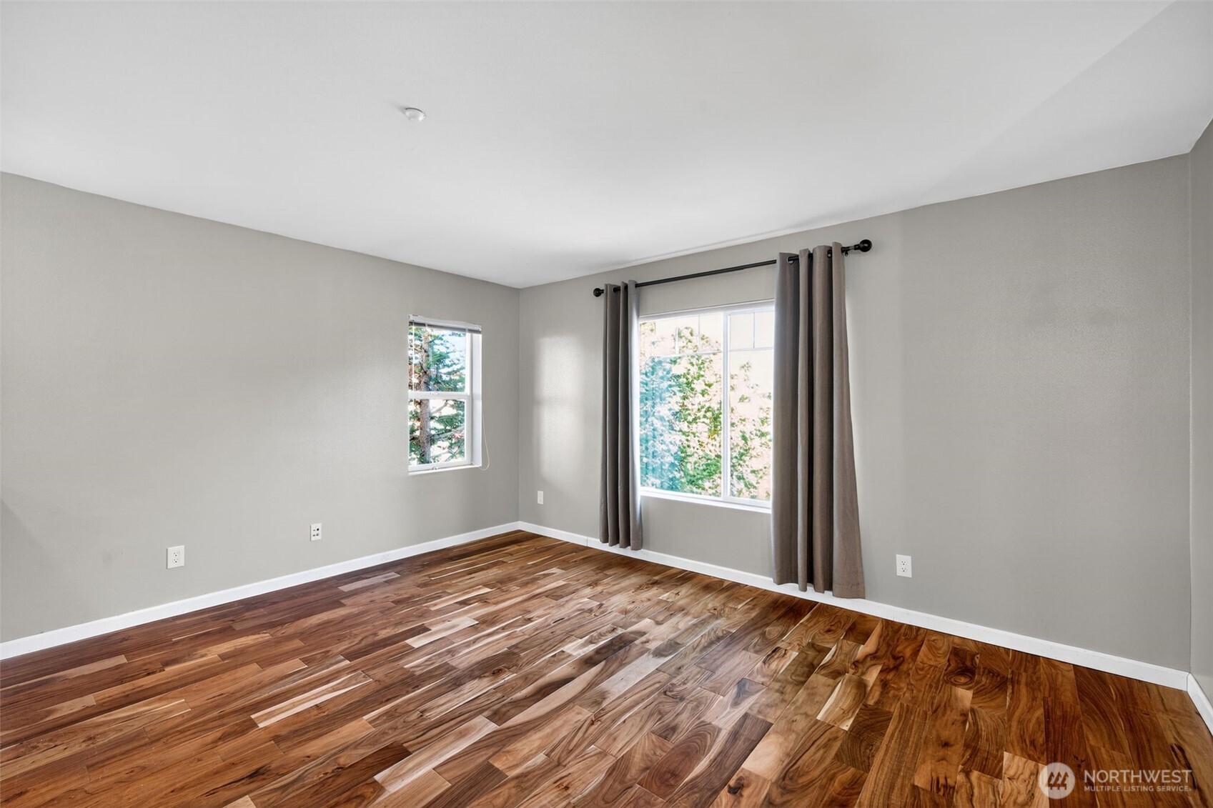 1981 24th Avenue NE 204