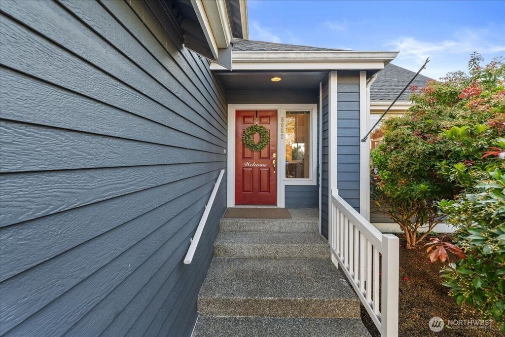 Photo of 6002 68th Drive NE, Marysville, WA 98270 (MLS # 2529340)