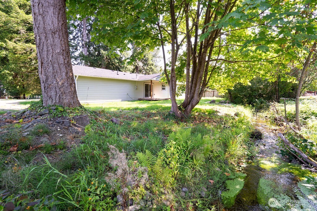 13 Barrett Road W