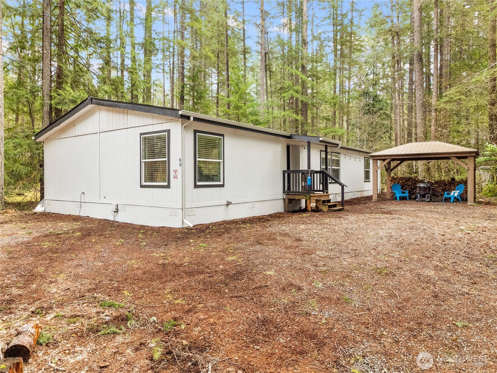 60 Kokanee Cove Way