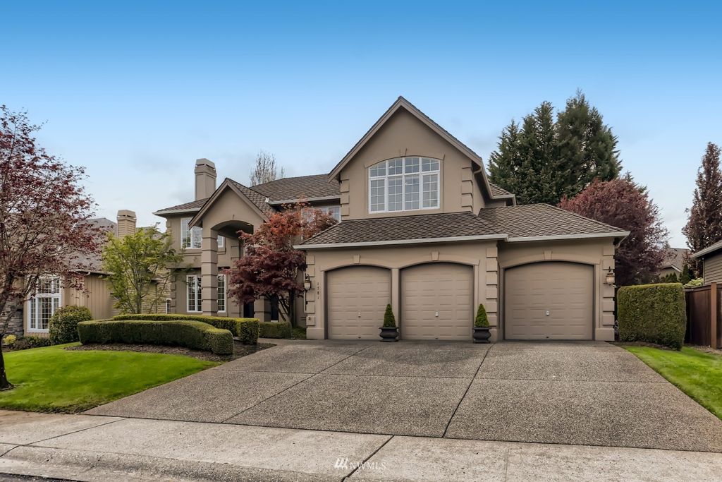 Photo of 1781 267th Court SE, Sammamish, WA 98075 (MLS # 1934710)