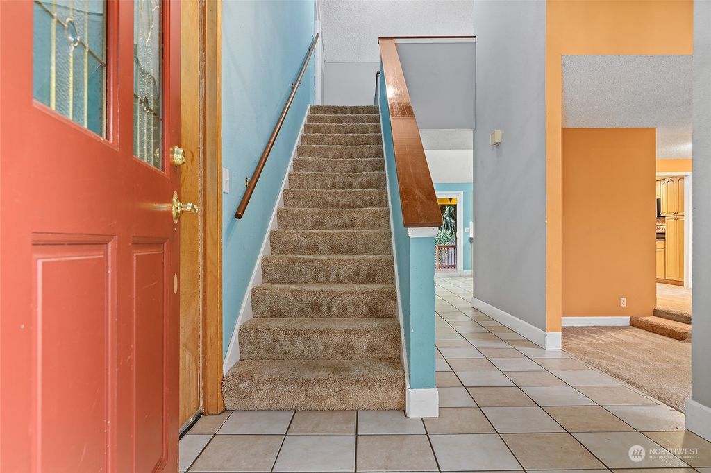 Photo of 14809 116th Place NE, Kirkland, WA 98034 (MLS # 2155561)