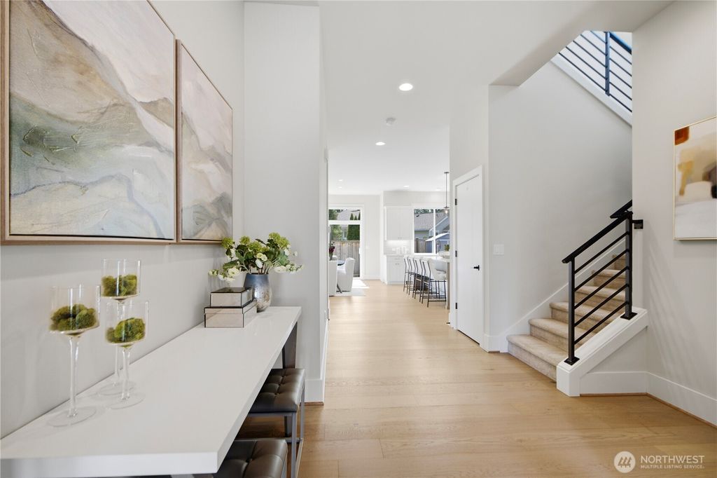 Photo of 23623 SE 35th Court, Sammamish, WA 98029 (MLS # 2488162)