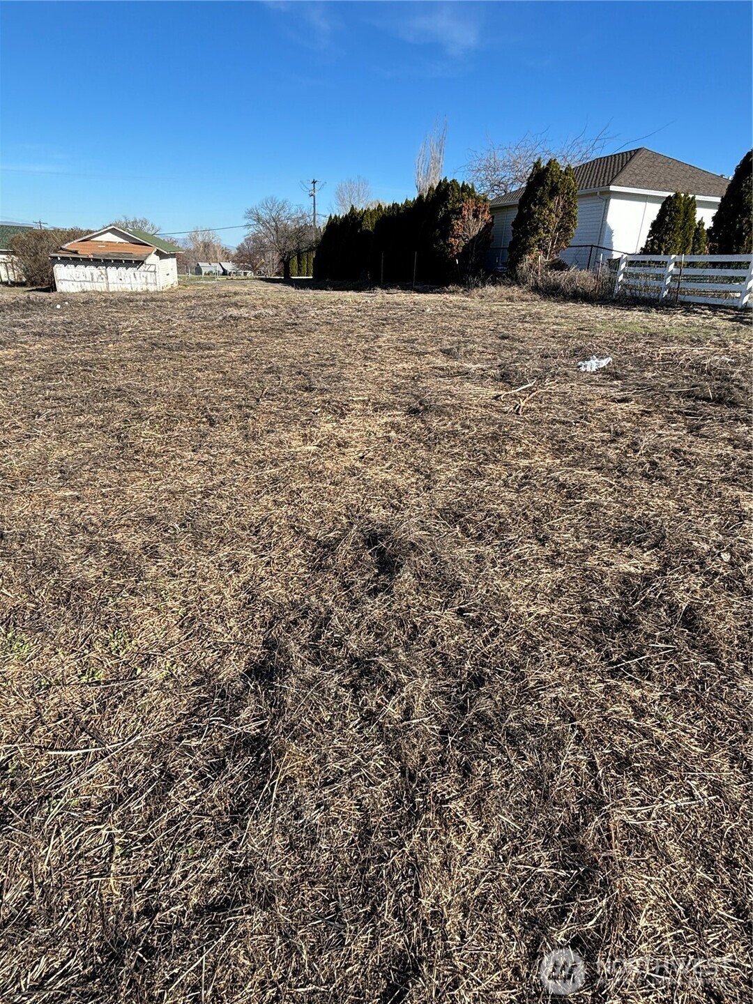 0 Hennessey/Tieton Dr
