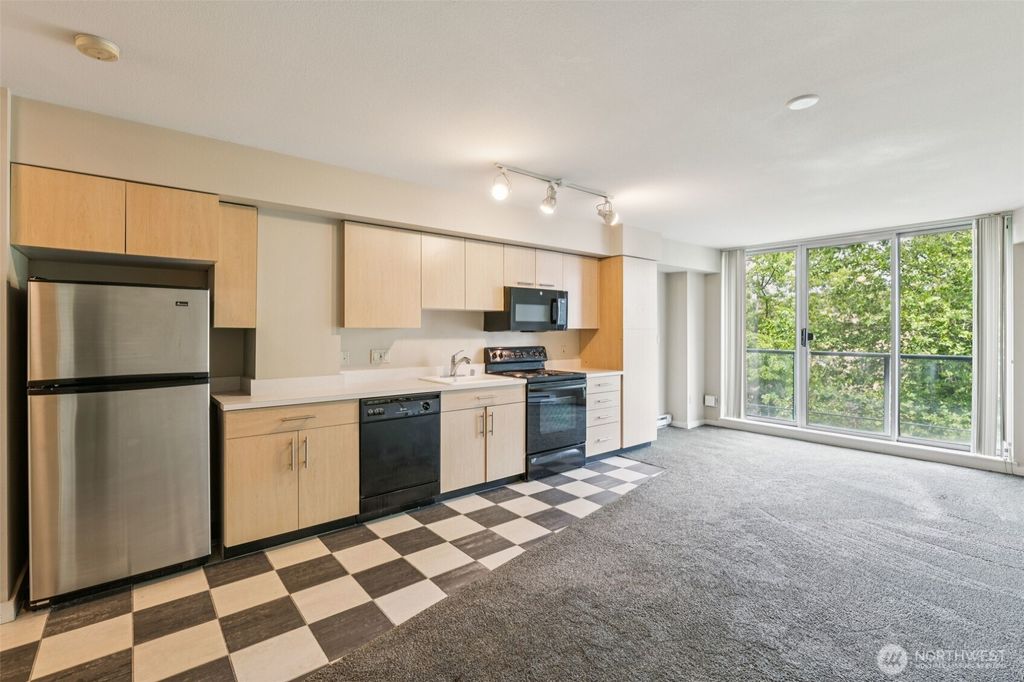 Photo of 1100 106th Avenue NE #508, Bellevue, WA 98004 (MLS # 2440555)