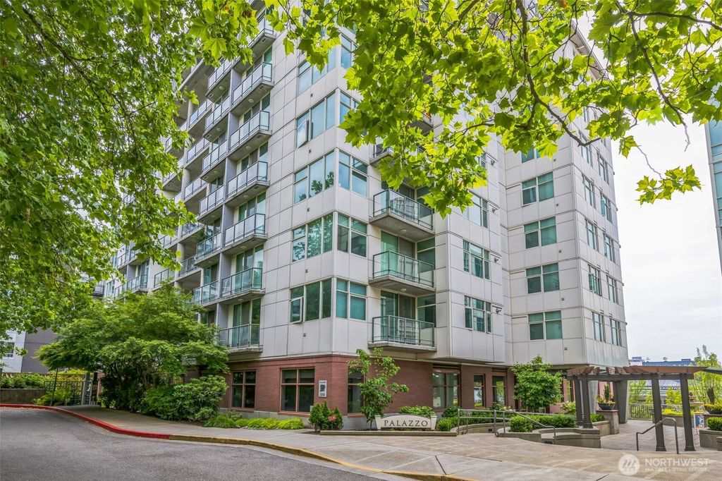 Photo of 1100 106th Avenue NE #508, Bellevue, WA 98004 (MLS # 2440555)