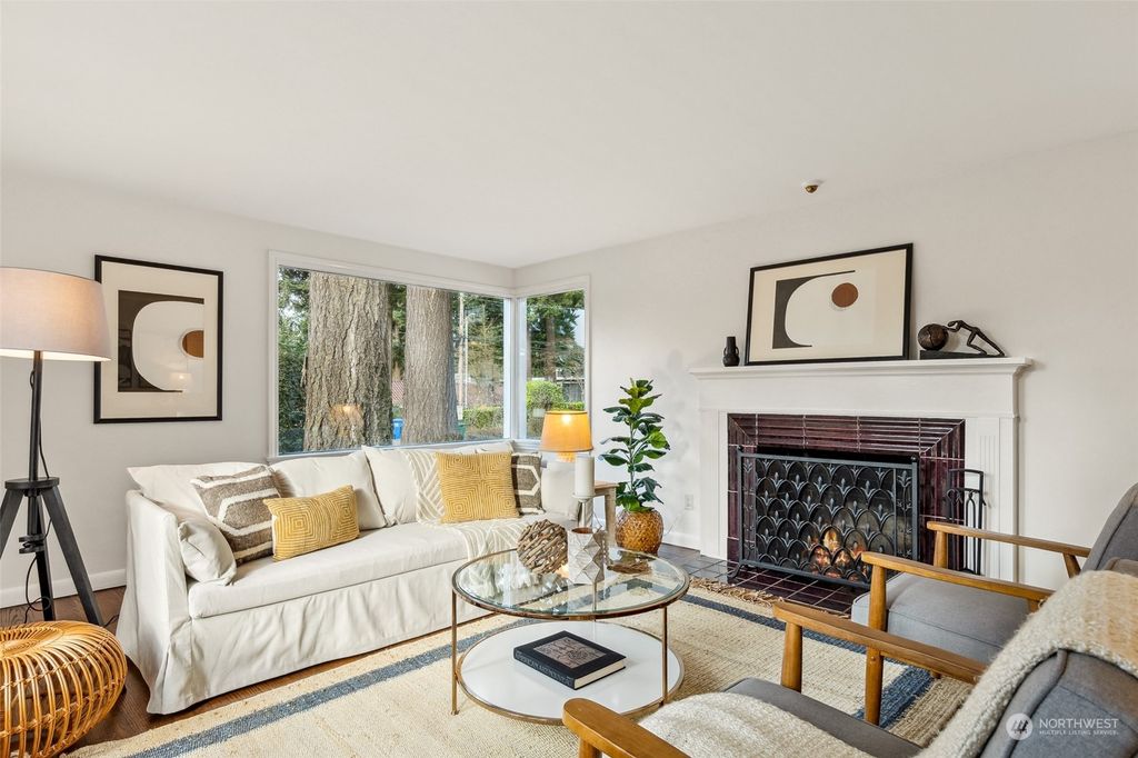 Photo of 13244 6th Avenue NW, Seattle, WA 98177 (MLS # 2194864)