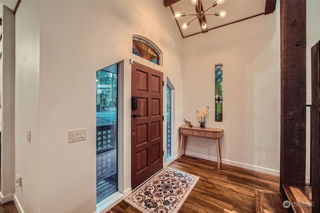 Photo of 13303 70th Place NE, Kirkland, WA 98034 (MLS # 2308492)