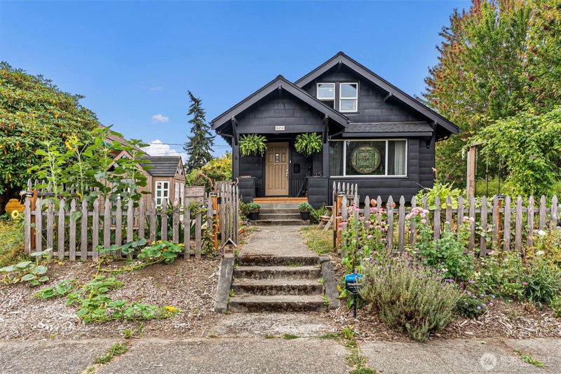 624 S 45th Street