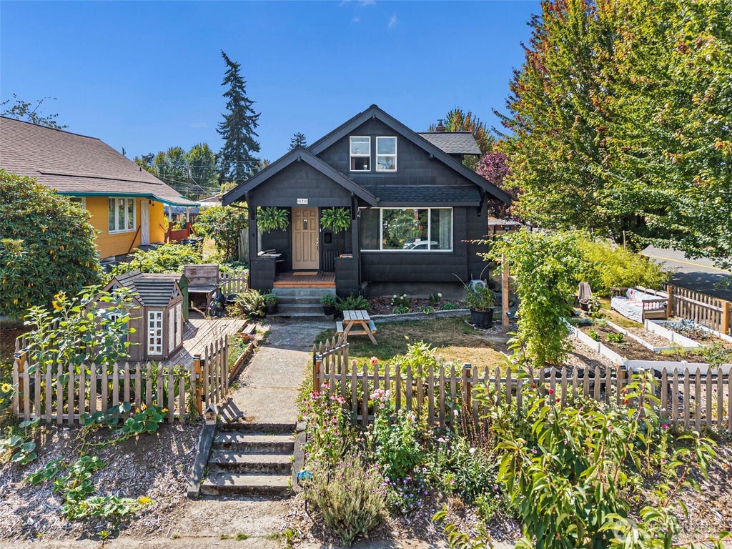 Photo of 624 S 45th Street, Tacoma, WA 98418 (MLS # 2573850)