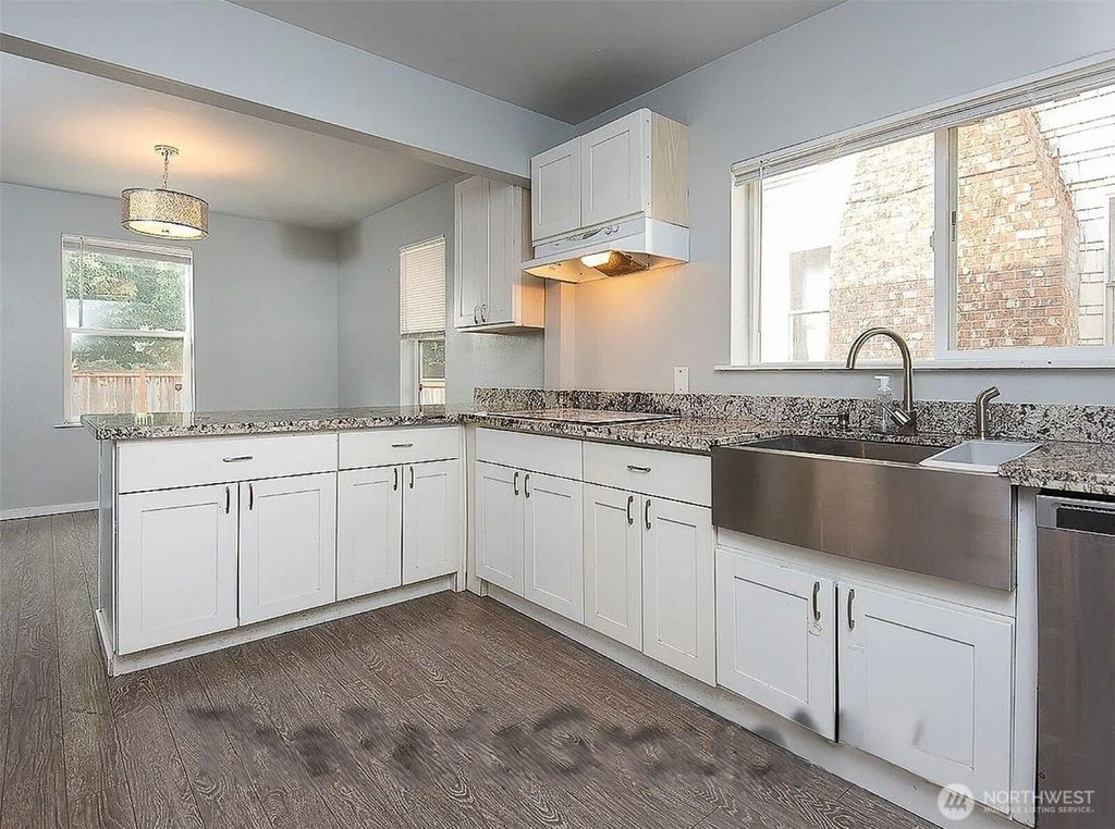 Photo of 5454 35th Avenue SW, Seattle, WA 98126 (MLS # 2494089)