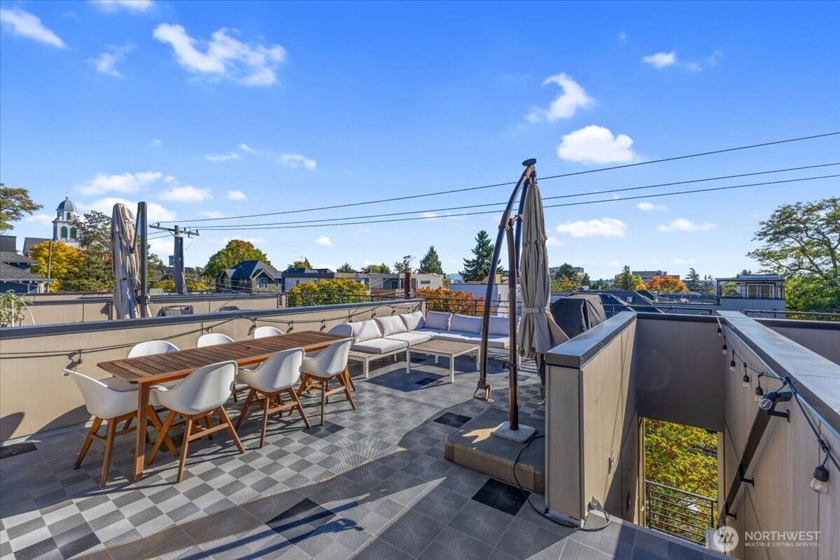 1602 E Marion Street