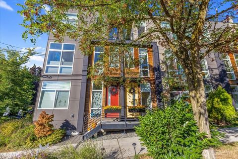 Photo of 1602 E Marion, Seattle, WA 98122 (MLS # 2443766)