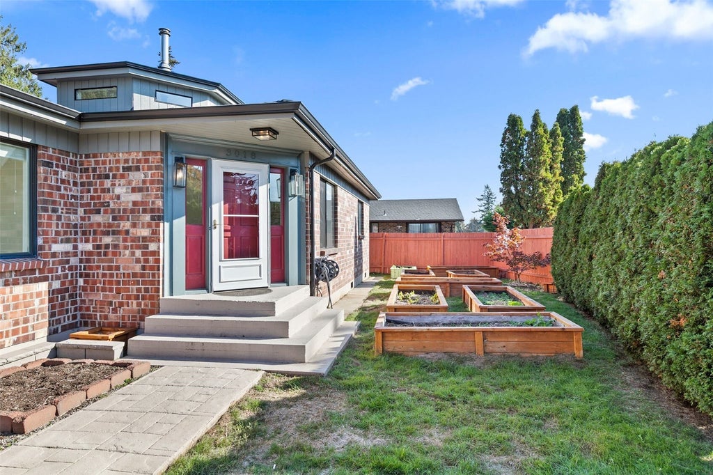 Photo of 3018 S 225th Place, Des Moines, WA 98198 (MLS # 2588235)