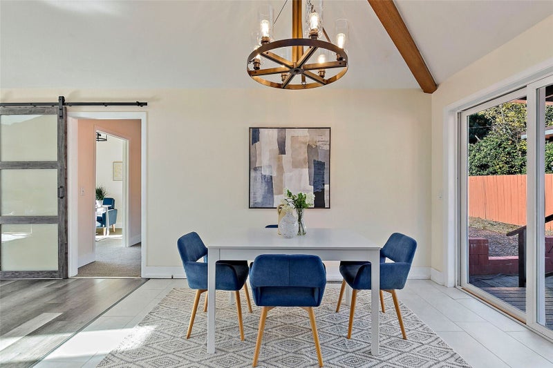3018 S 225th Place