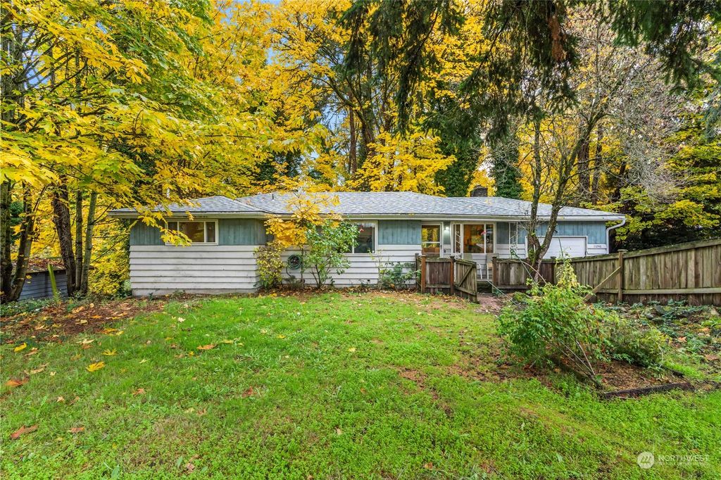 Photo of 11246 Glendale Way S, Burien, WA 98168 (MLS # 2178557)