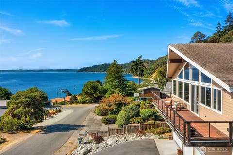 Photo of 25931 75th Avenue SW, Vashon, WA 98070 (MLS # 2562750)