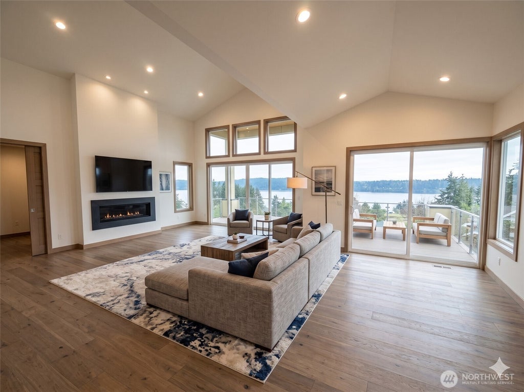 Photo of 4998 Par Drive, Freeland, WA 98249 (MLS # 2542987)