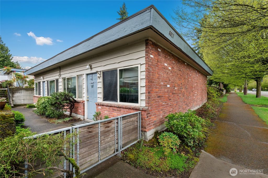 Photo of 8821 35th Avenue SW, Seattle, WA 98126 (MLS # 2362878)