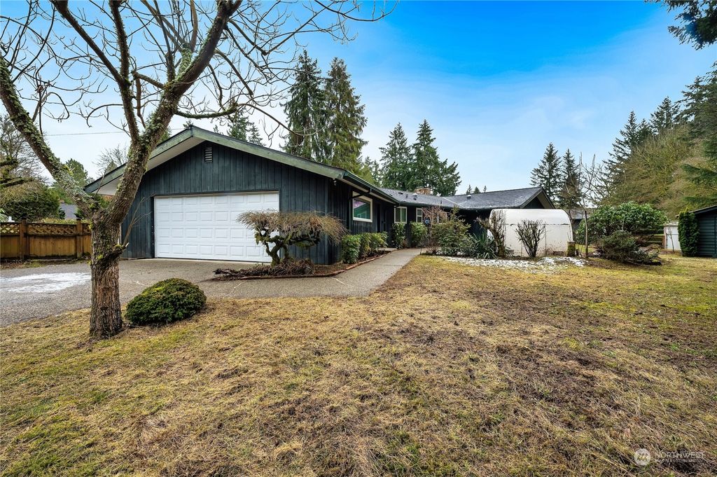 Photo of 523 131st Avenue NE, Bellevue, WA 98005 (MLS # 2329906)