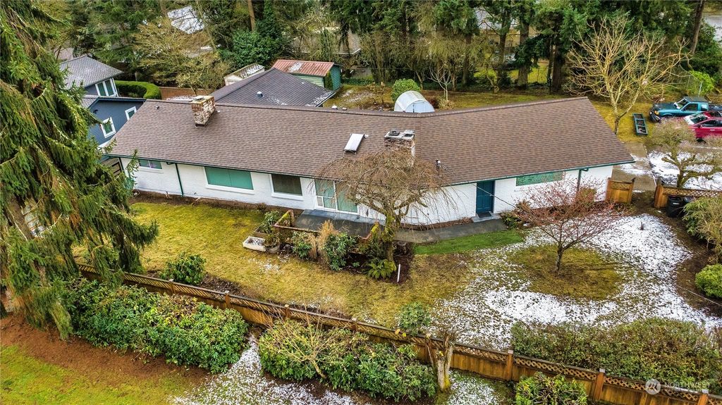 Photo of 523 131st Avenue NE, Bellevue, WA 98005 (MLS # 2329906)