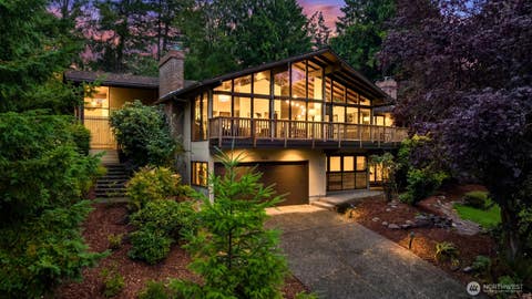 Photo of 7416 Mercer Terrace Drive, Mercer Island, WA 98040 (MLS # 2557933)