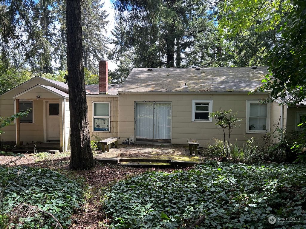 Photo of 11341 23rd Avenue NE, Seattle, WA 98125 (MLS # 2233627)