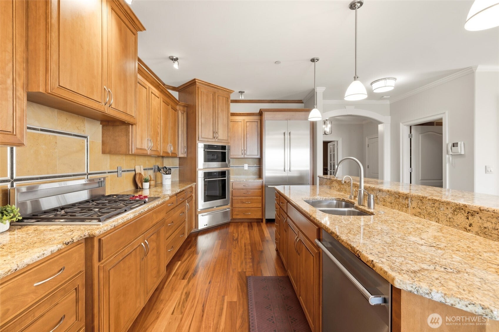 2030 Grand Avenue 5