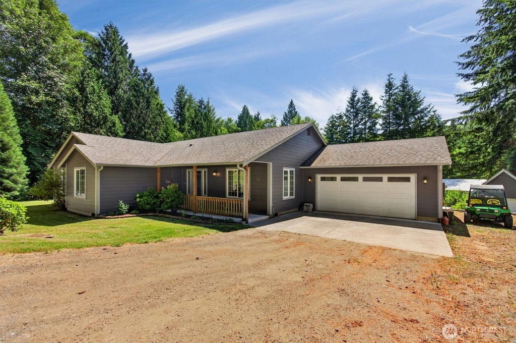 Photo of 937 Germany Creek RD, Longview, WA 98632 (MLS # 2550005)